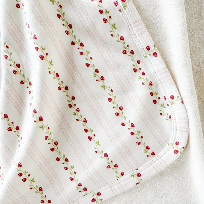 Hooded Towel Layette Strawberry