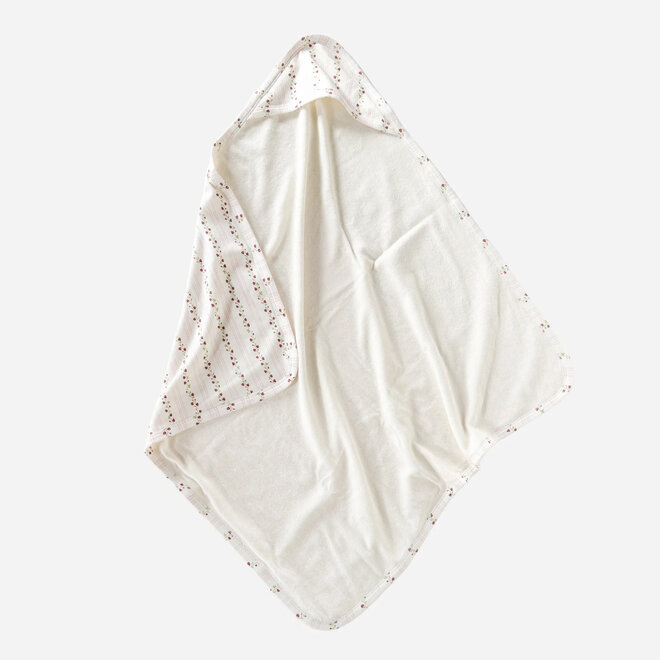 Hooded Towel Layette Strawberry