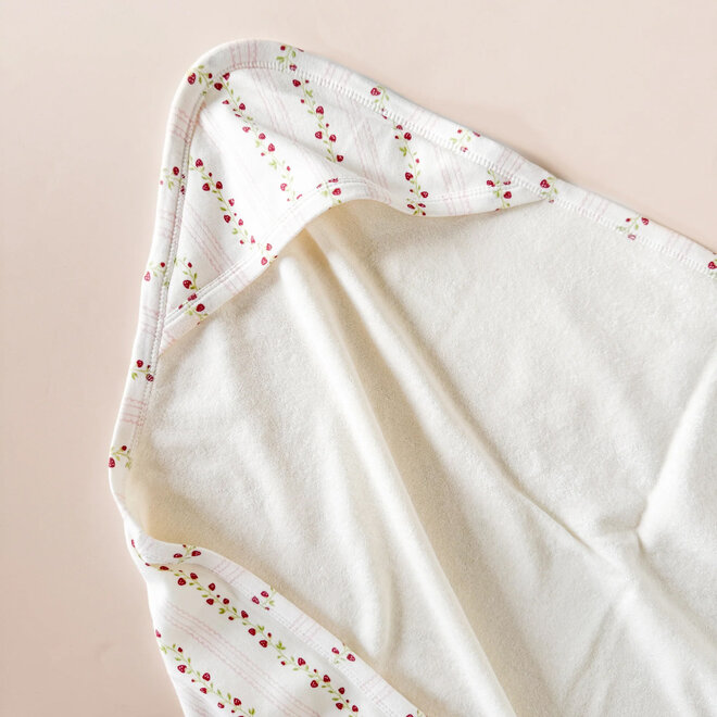 Hooded Towel Layette Strawberry