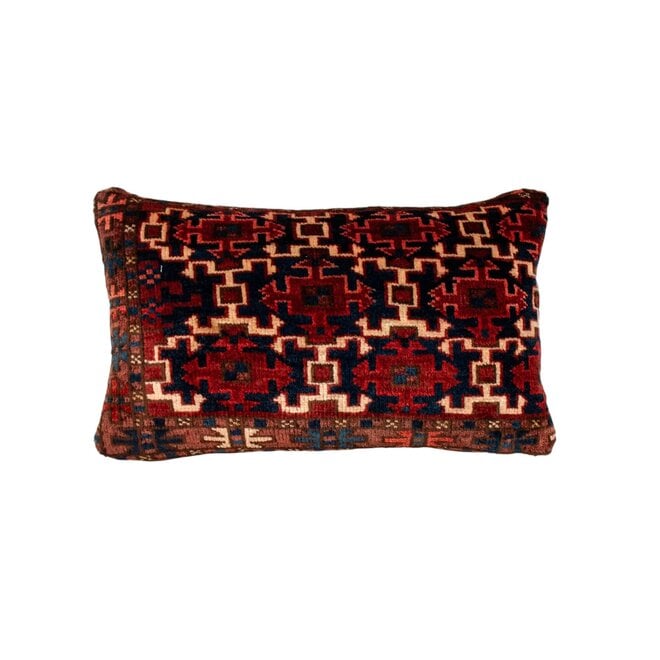 Pillow Oriental Navy & Red 12 x 19in