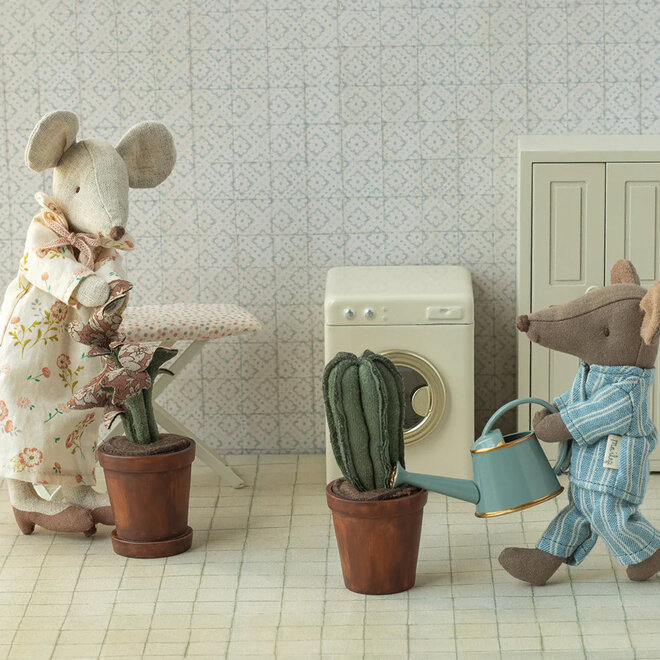 Mouse Watering Can Light Blue