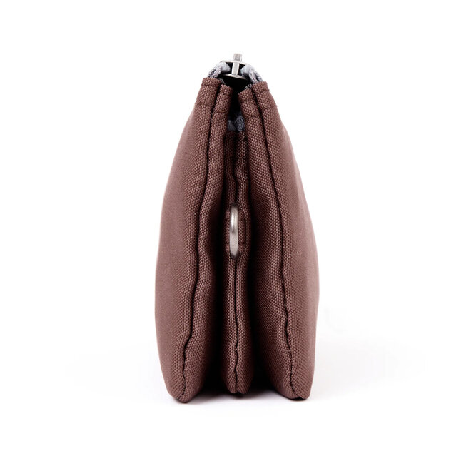 Carnaby Wallet Medium Cocoa with Wrist Strap