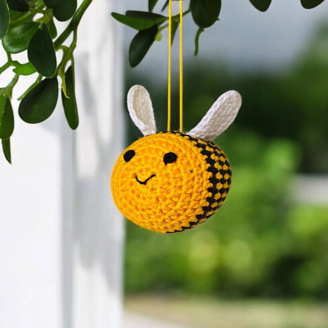 Crochet Ornament Bee