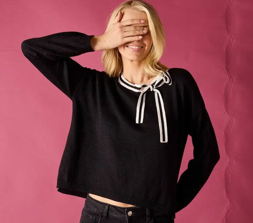 Cardigans & Sweaters