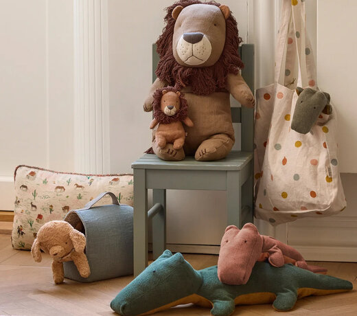 Stuffed Animals & Toys