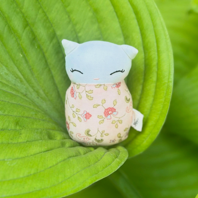 Mini Kitten Floral Blush