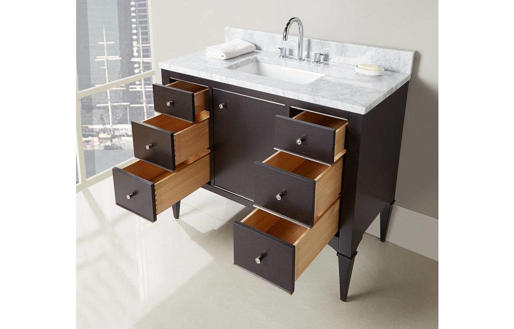 Fairmont - Charlottesville - Vintage Black - Nickel Accents - 42"