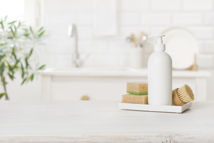 HOW TO CLEAN YOUR GRANITE KITCHEN SINK