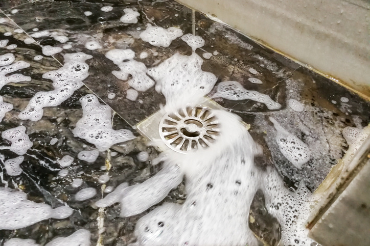 WHAT TO DO IF YOUR BATHROOM SHOWER DRAIN GETS CLOGGED