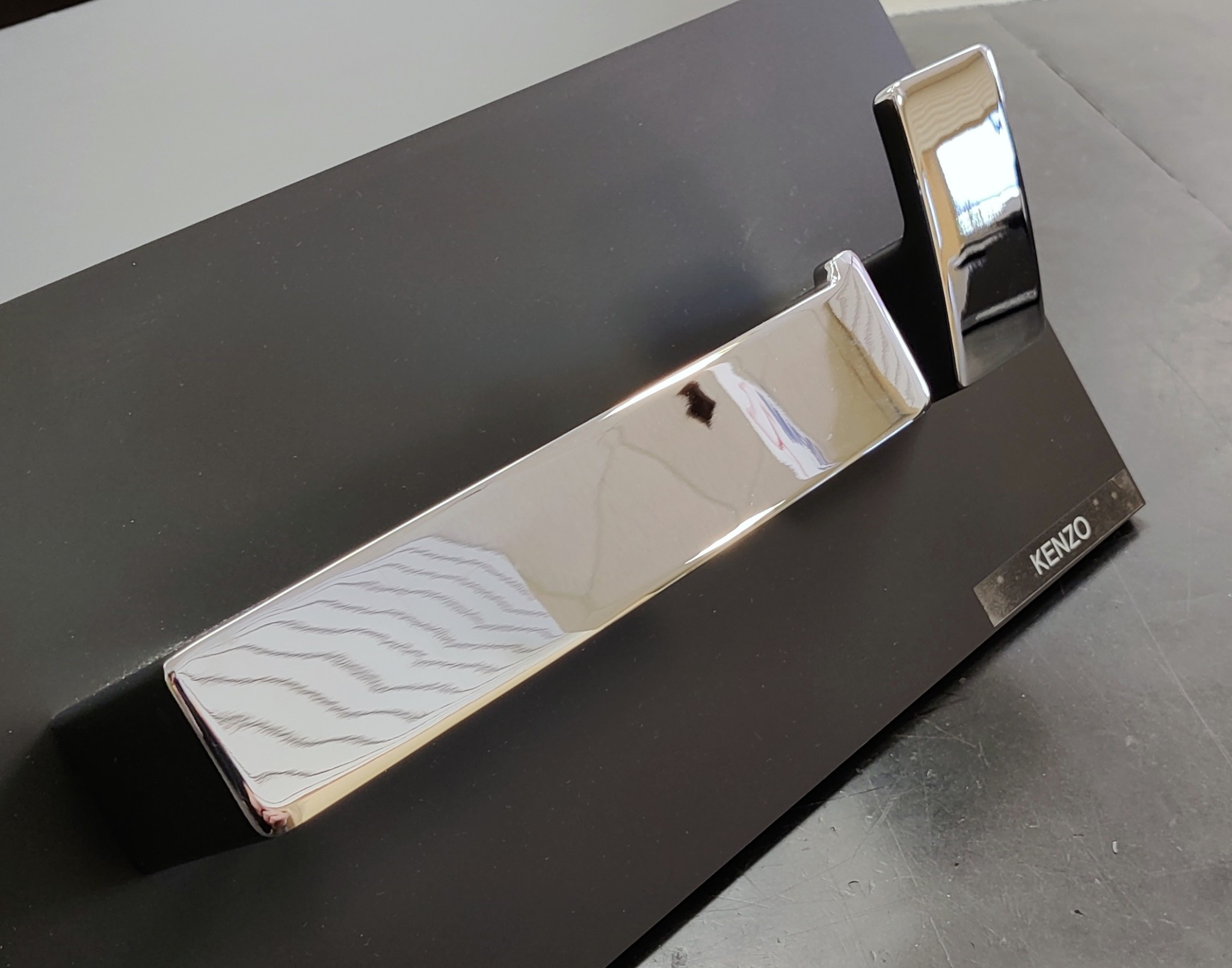 Pfister - Paper holder and Hook Kenzo