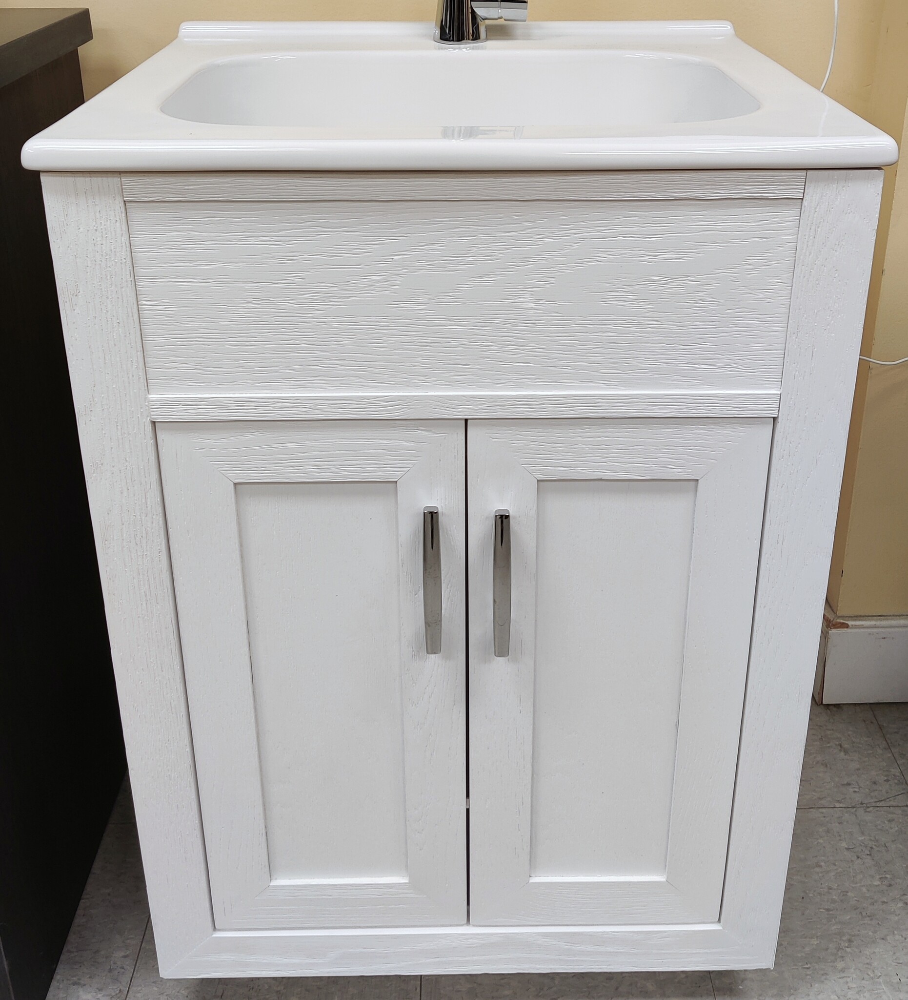 Fairmont - Brookings 24" Vanity - & Top - Clearance Display