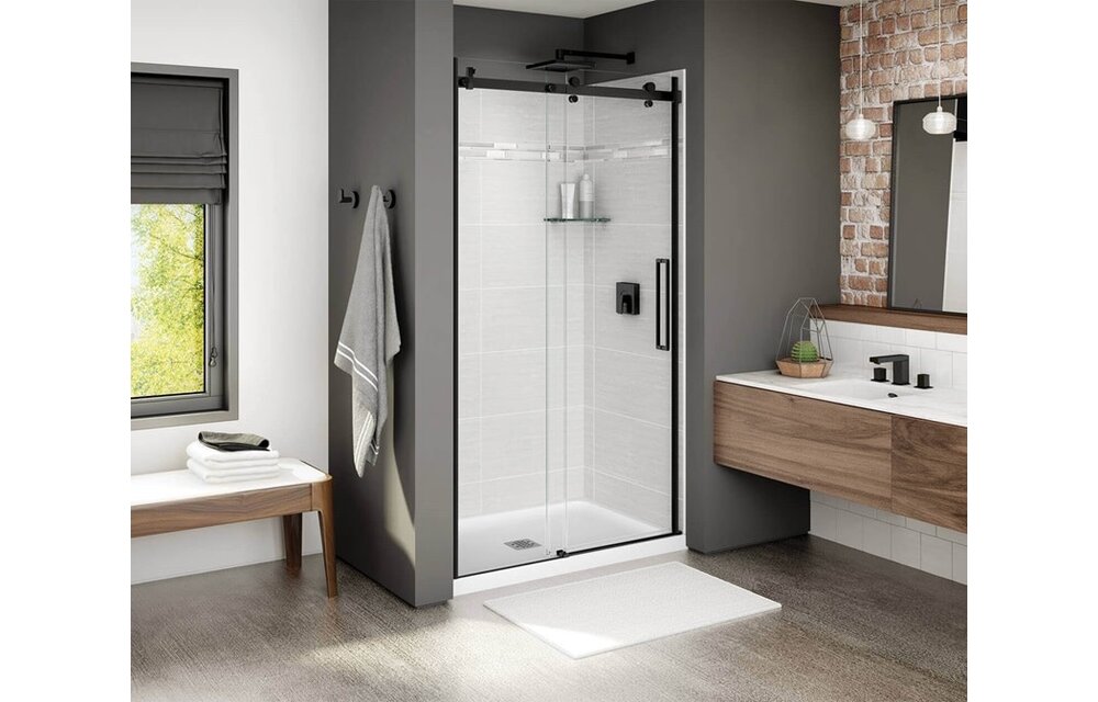 MAAX - Halo 44 ½-47 x 78 ¾ in. 8mm Sliding Shower Door for Alcove Installation with Clear glass in Matte Black - 138996-900-340-000