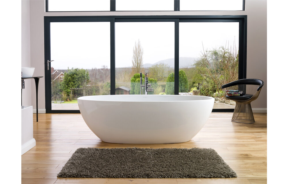 Victoria + Albert - Barcelona - Barcelona 70" x 34" Freestanding Bathtub - Standard White - BAR-N-SW-OF