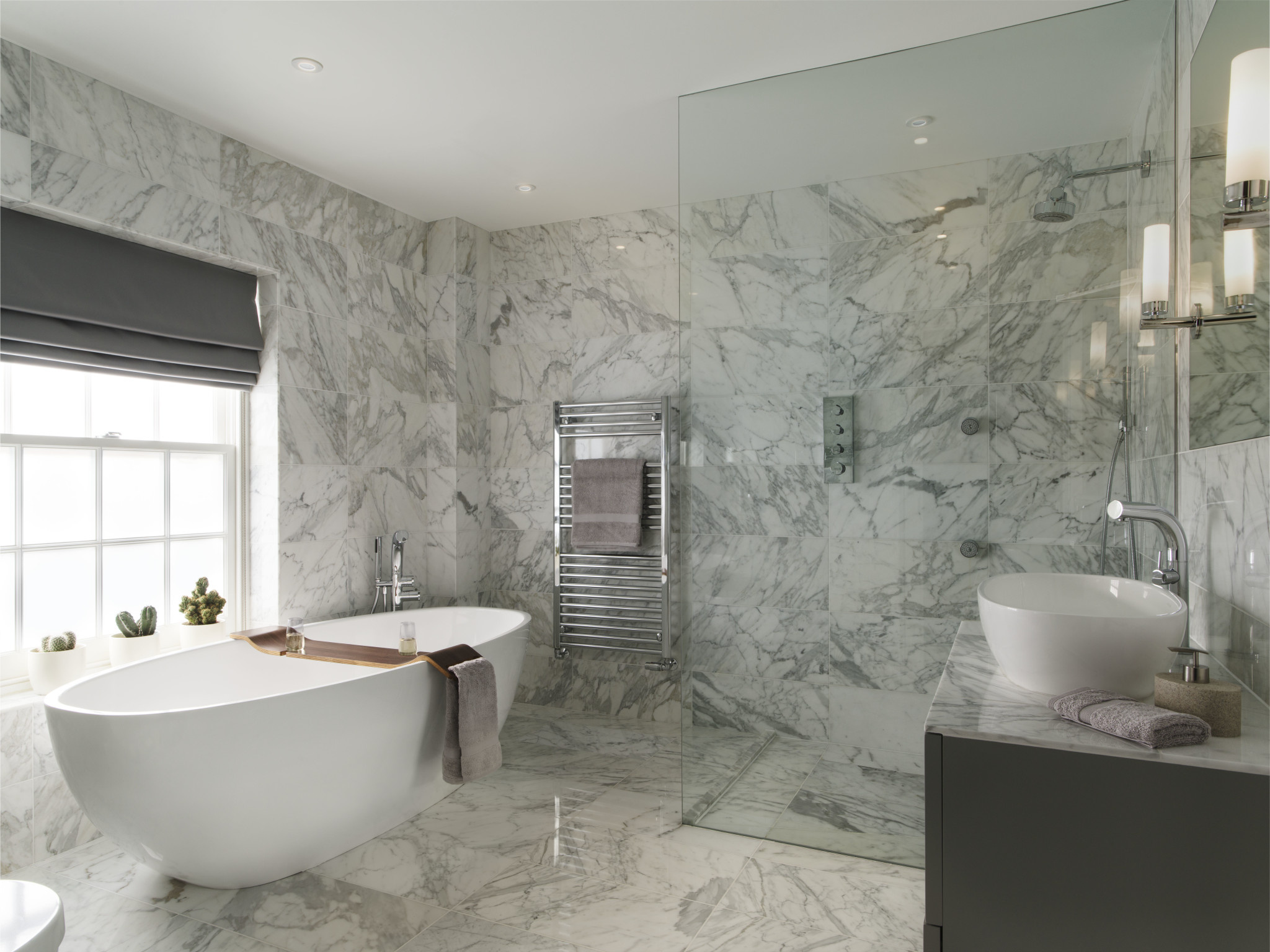 Victoria + Albert - Barcelona - Barcelona 70" x 34" Freestanding Bathtub - Standard White - BAR-N-SW-OF