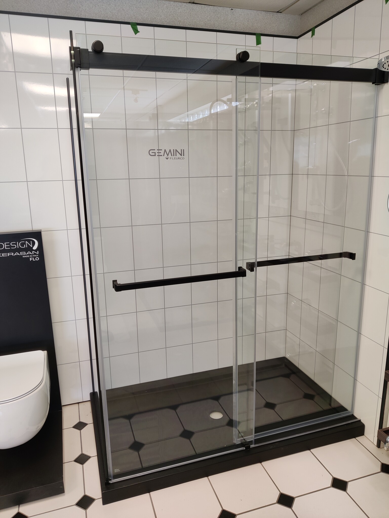 Fleurco - GEMINI PLUS 2 SIDED/60 X 36 LEFT/MATTE BLACK/10MM/SEKUR+ - NPUS6036L-33-40