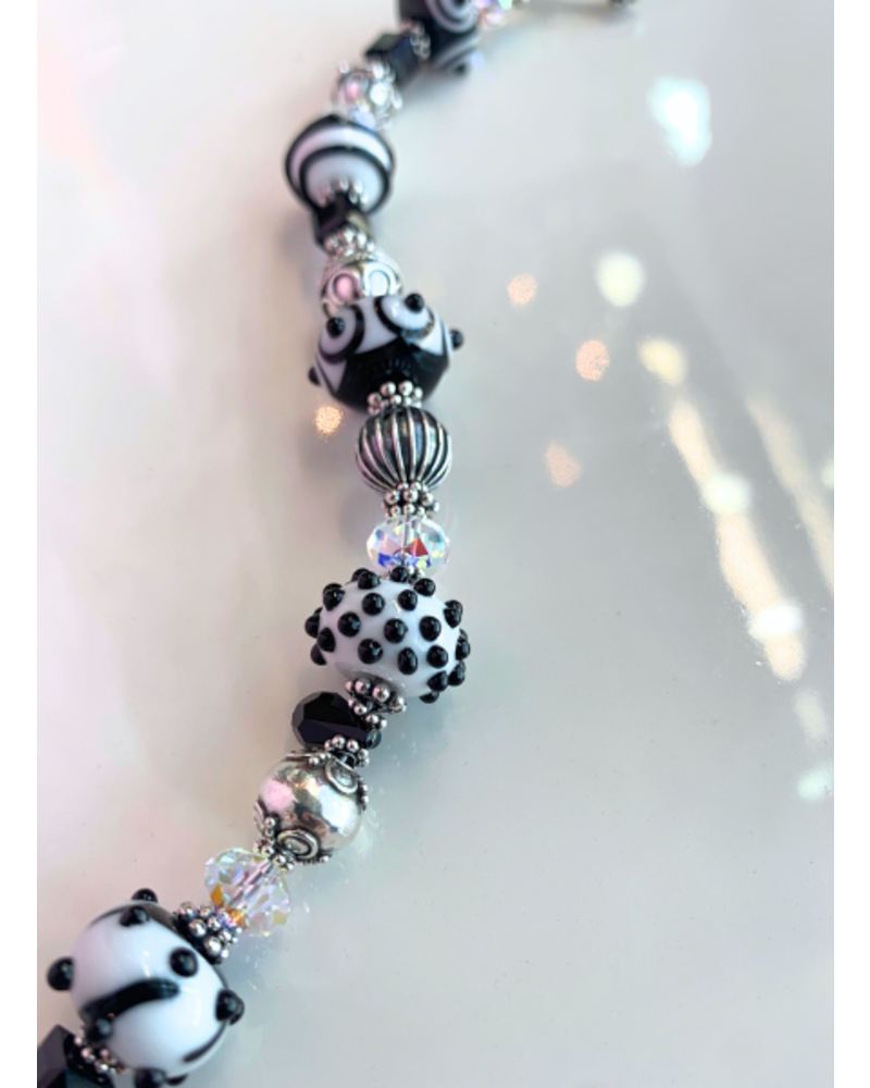 Out Of The Fire Black & White 5-Bead Lampglass Bracelet