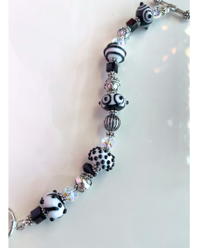 Out Of The Fire Black & White 5-Bead Lampglass Bracelet