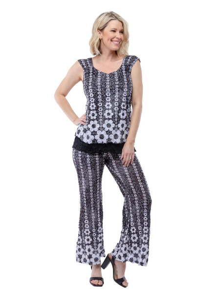 Travel Friendly Daisy Print Flared Pants