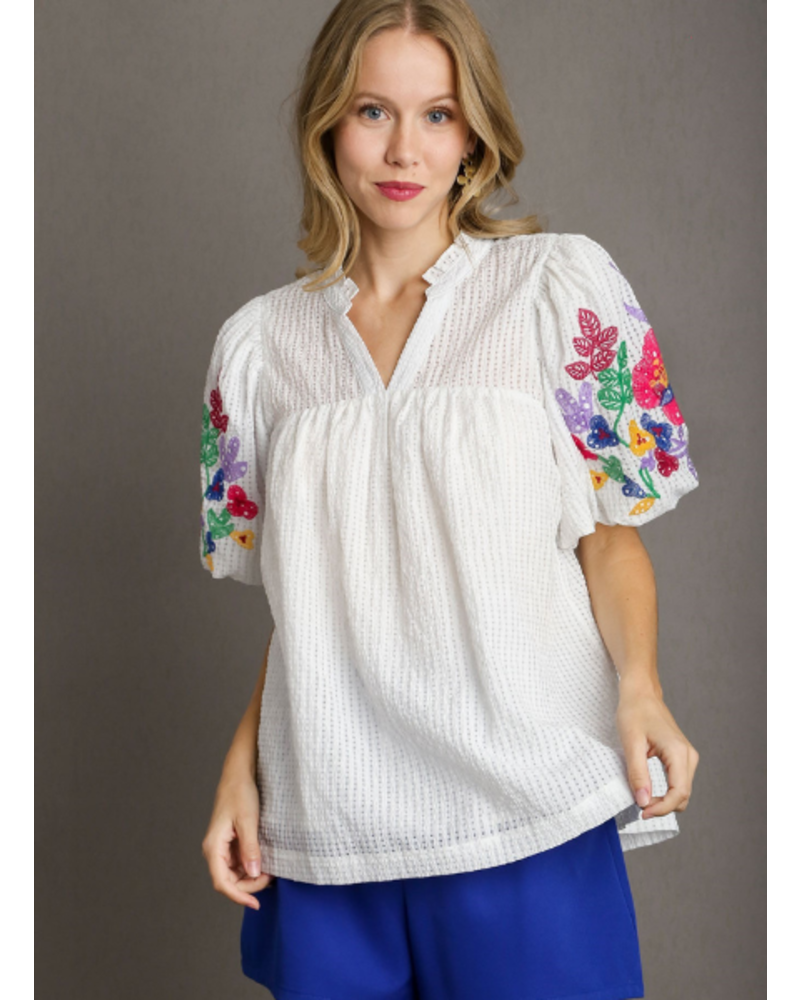 Puff Sleeve Embroidered Flower Top