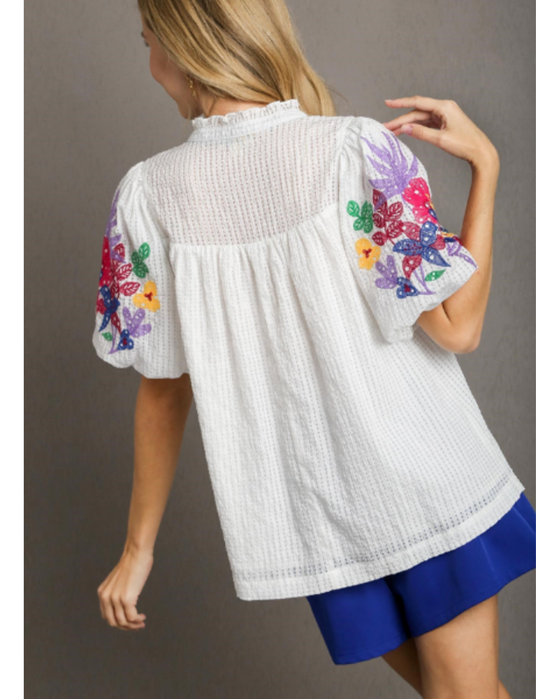 Puff Sleeve Embroidered Flower Top
