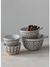 White Glazed Stoneware Measuring Cup Set