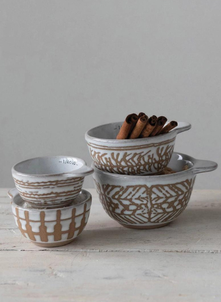 White Glazed Stoneware Measuring Cup Set