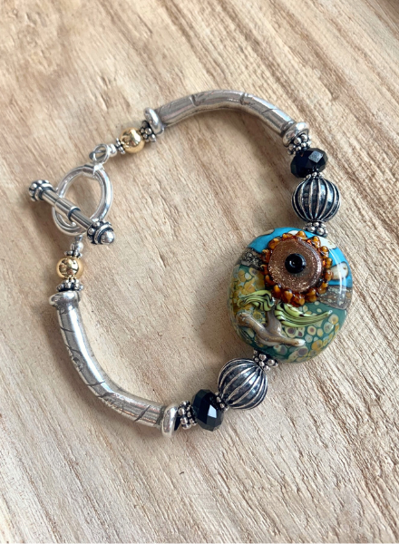 Out Of The Fire Arise Single Bead Lampglass Bracelet