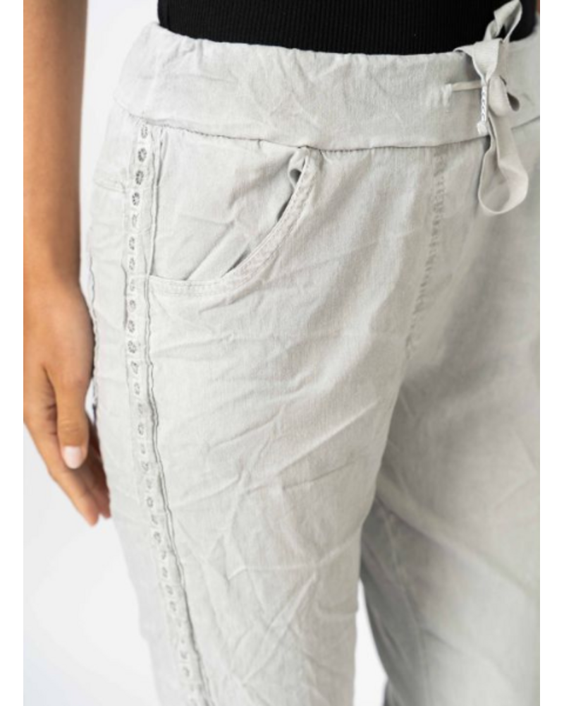 Jegging with Flower Lace Trim