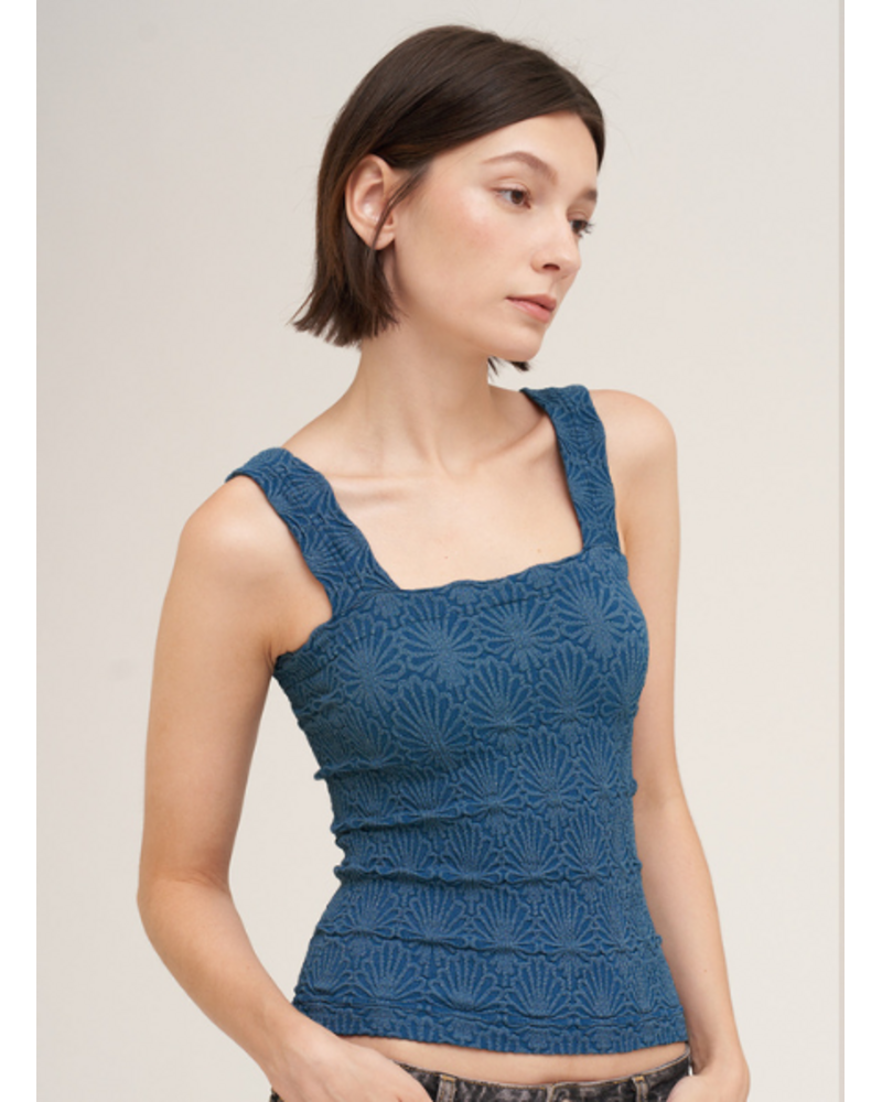Lace Textured Square Top