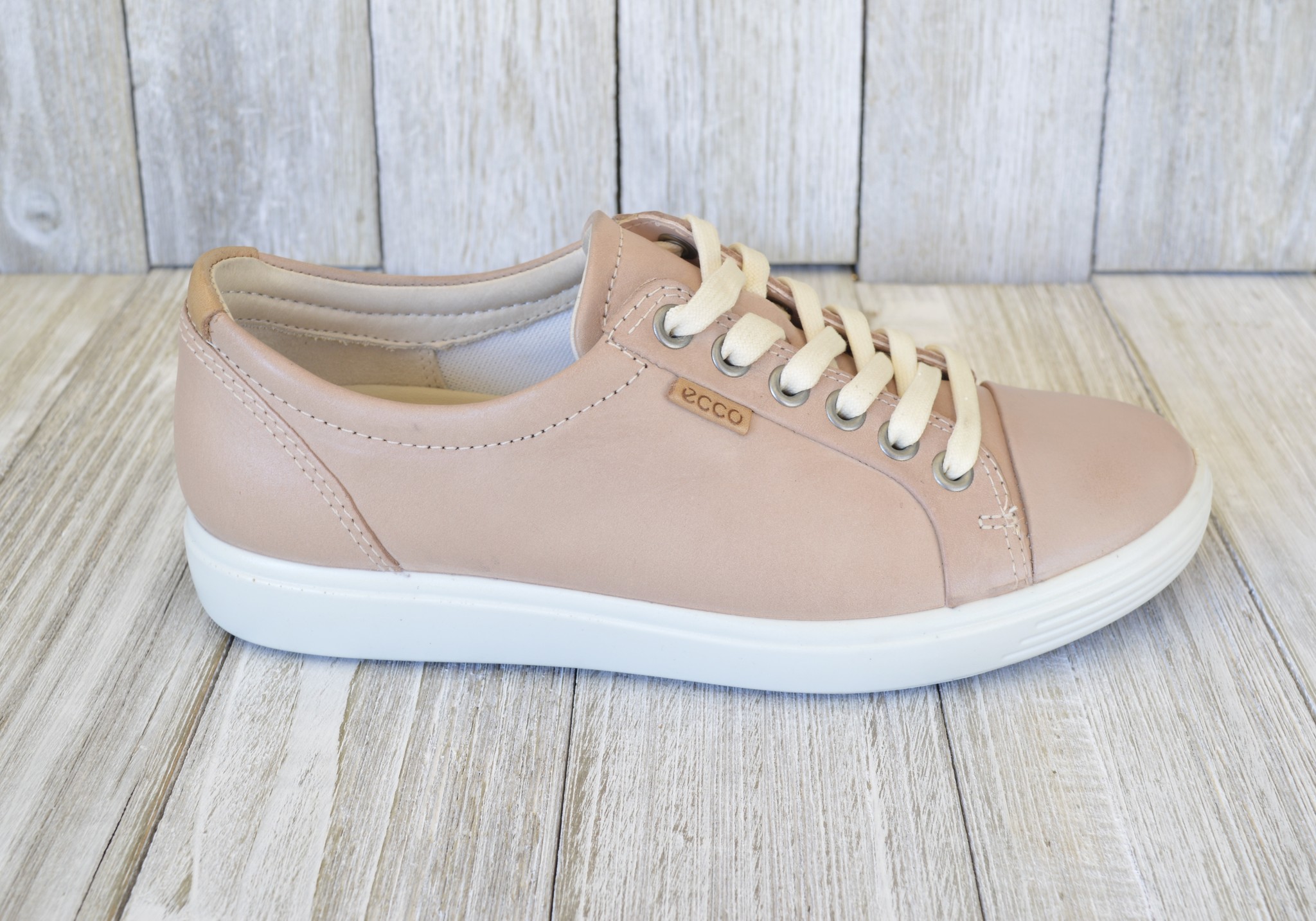 ecco soft shoes
