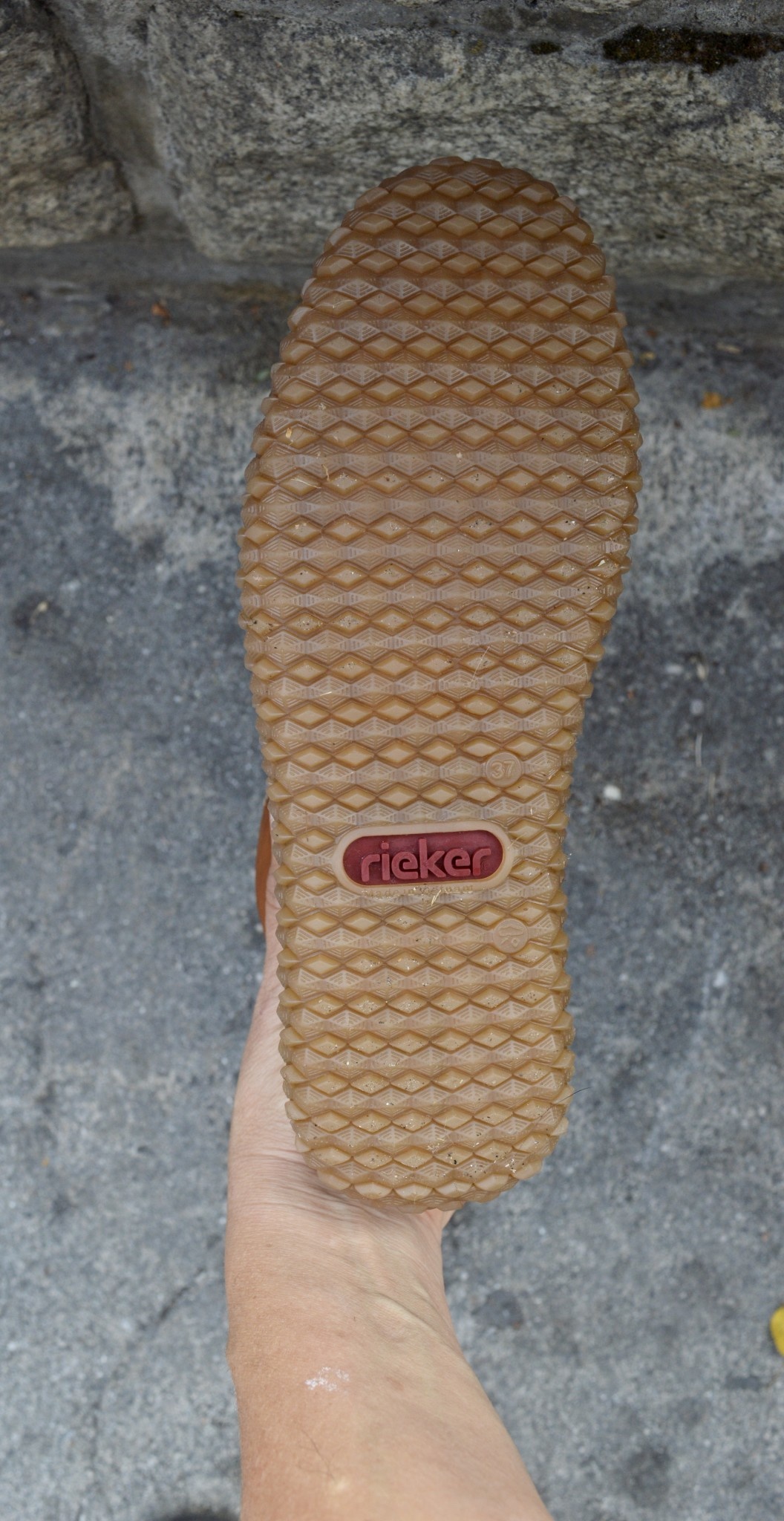 Rieker Rieker L4238-24 size 39 only