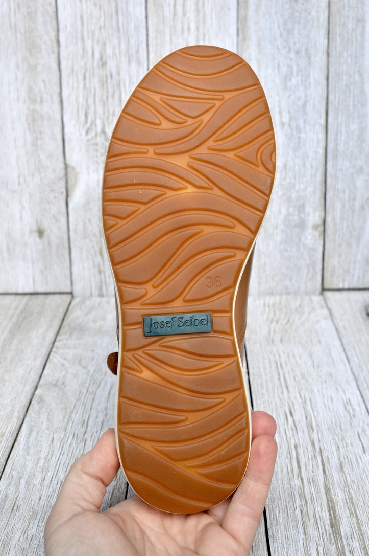 Josef Seibel Josef Seibel Caren 01