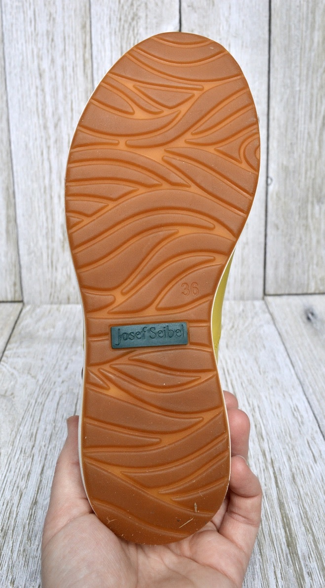 Josef Seibel Josef Seibel Caren 01