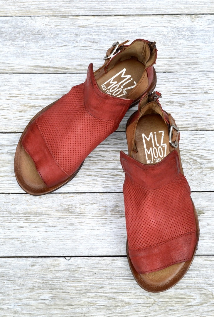 Miz Mooz Miz Mooz Fiona