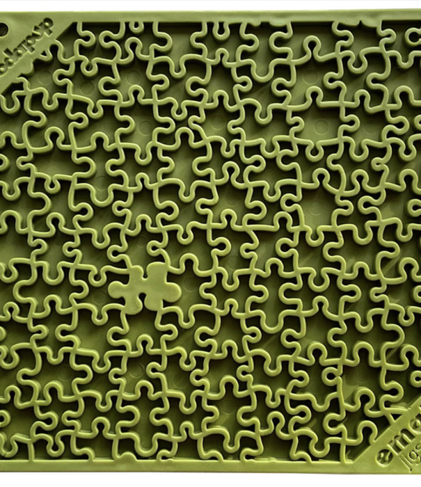 SodaPup Licking Mat Jigsaw Green Large