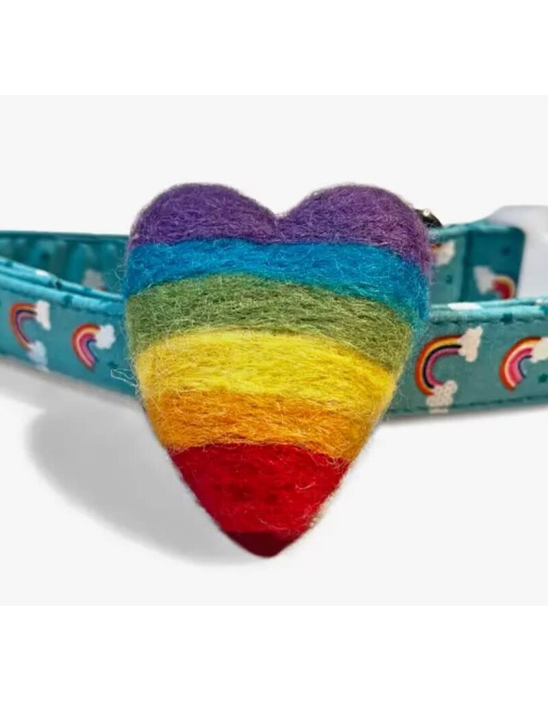 Very Vintage Designs Very Vintage Designs Rainbow Heart Felt Collar Attachment