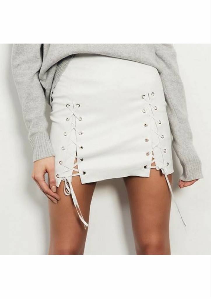 ThePerfext White Leather Lace Up Skirt 