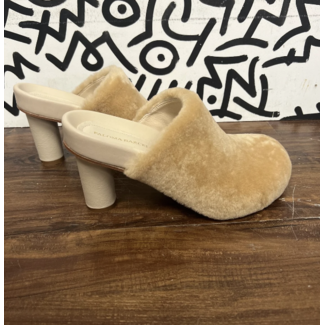 Paloma Barcelo Ariel Clog