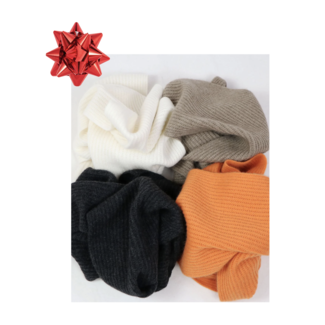 4 Loving People Leyla Scarf