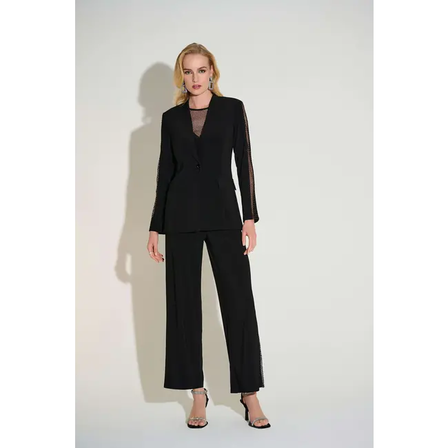 Silky Knit Fitted Blazer