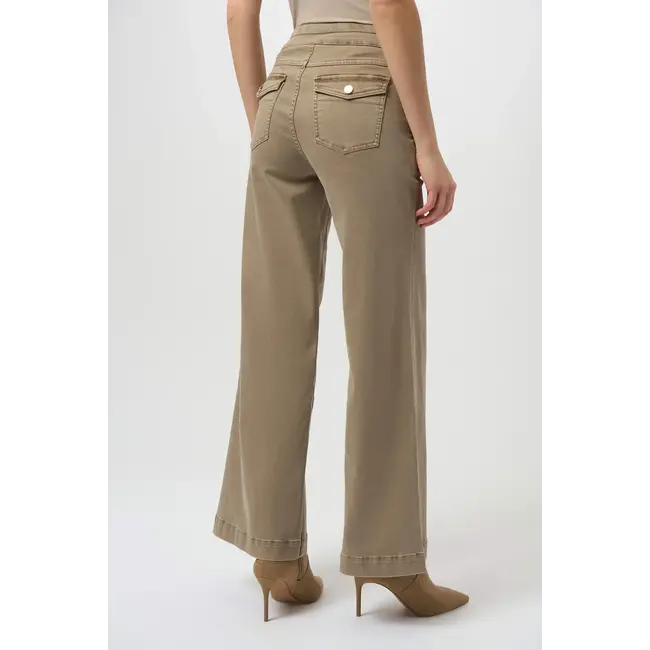 Classic Wide Leg Pull-On Jeans