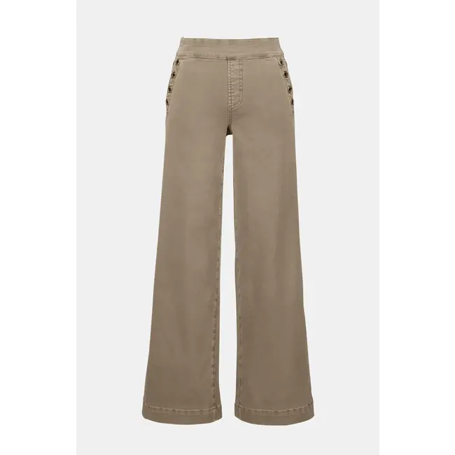 Classic Wide Leg Pull-On Jeans