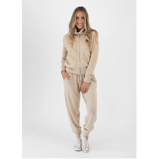 4 Loving People Olivia Jogger