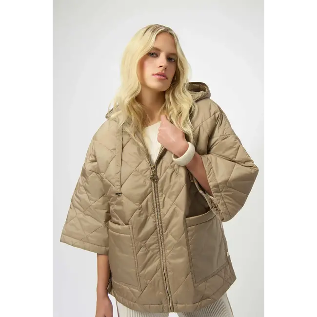 Woven Diamond Quilt Hooded Jacket