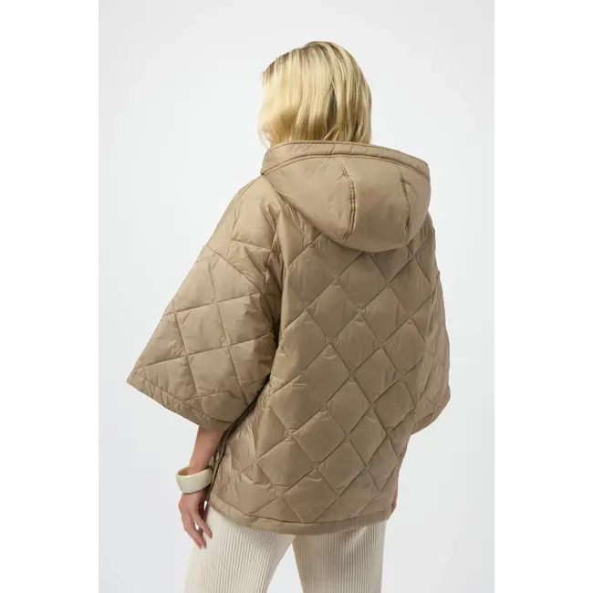 Woven Diamond Quilt Hooded Jacket