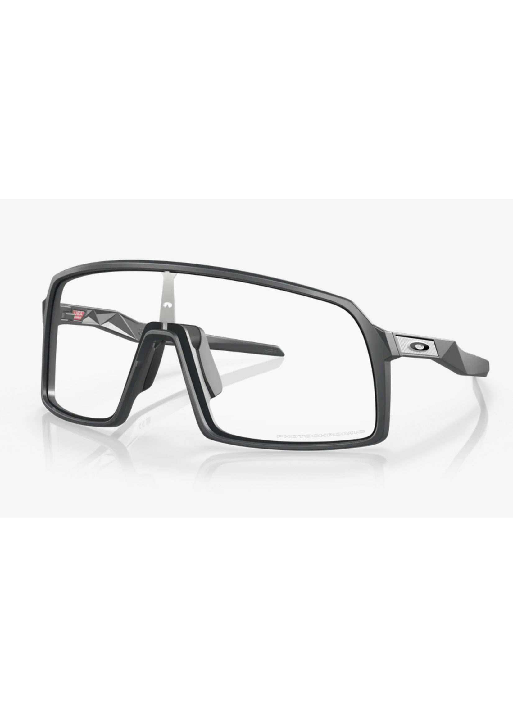 Oakley Oakley Sutro Sunglasses Matte Carbon Clear Photocromatic