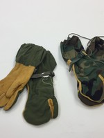 Military Surplus ECWCS Mitten W/Trigger Finger