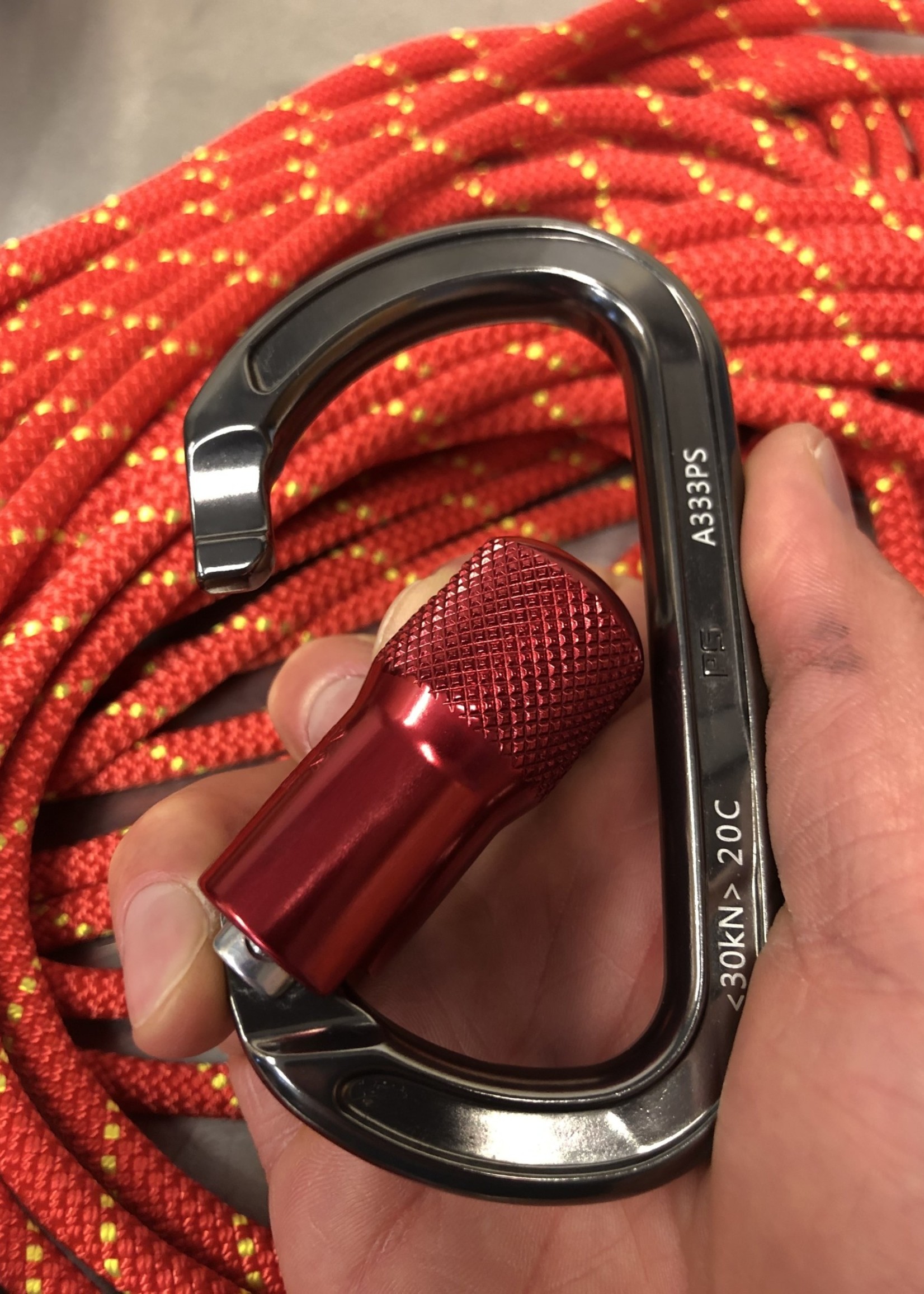 Safety One Safety One Branded Carabiner - Aluminum with ANSI Gate, Gray/Red