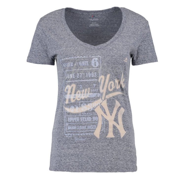 Majestic Yankees W V-Neck Terrorizing Play