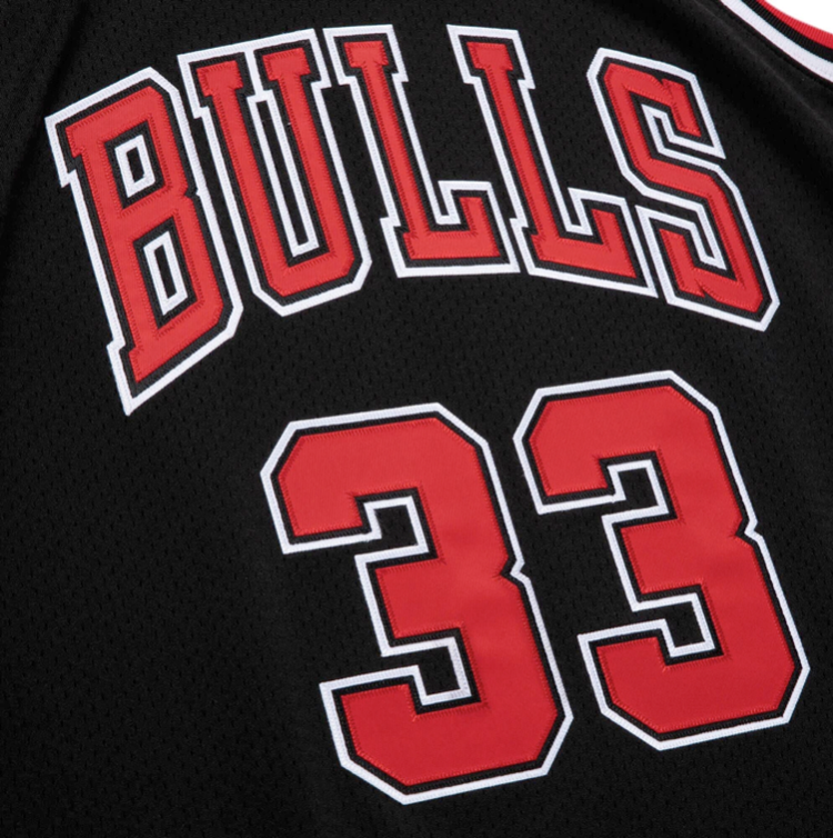 Mitchell and Ness Chicago Bulls Men's M&N 1997-98 Scottie Pippen #33 Replica Swingman Black